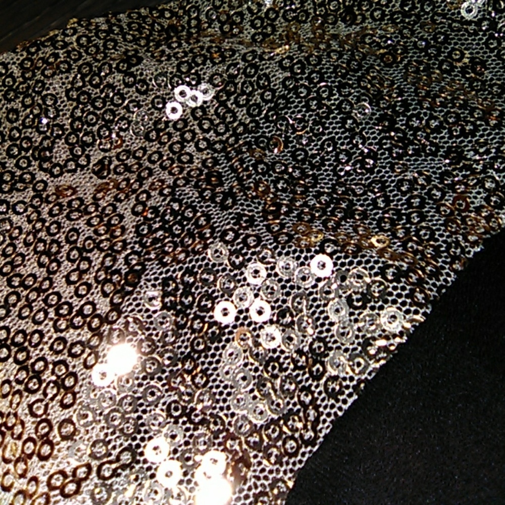 Dress - Picture 3 of 4